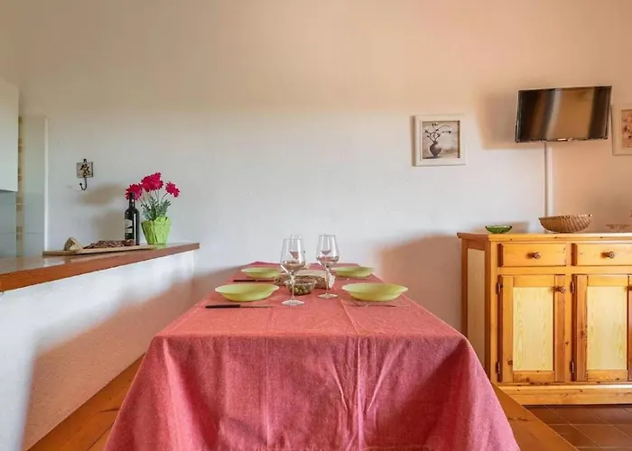 Appartement Elegant Near The Tyrrhenian Sea