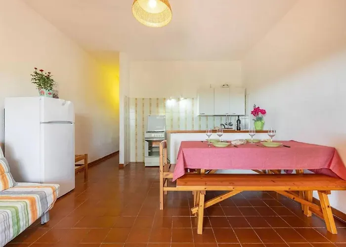 Elegant Near The Tyrrhenian Sea 公寓 Porto Istana