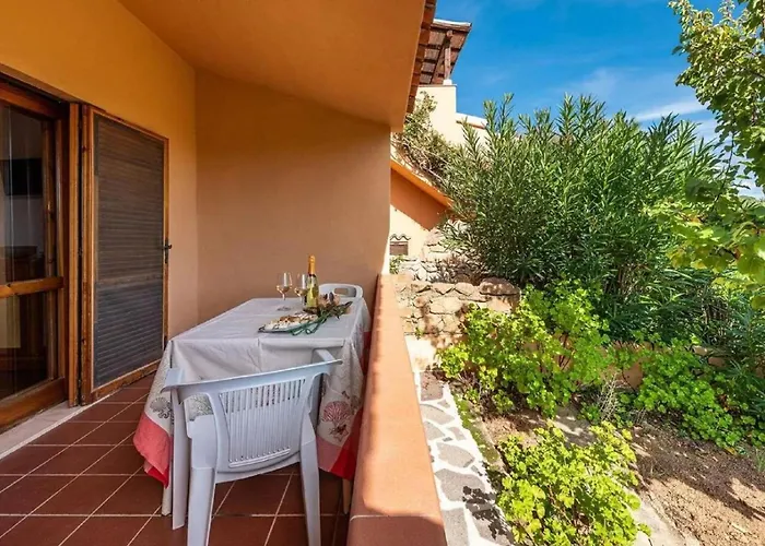 Elegant Near The Tyrrhenian Sea *