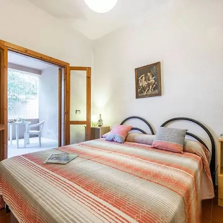 Daire Elegant Near The Tyrrhenian Sea Porto Istana